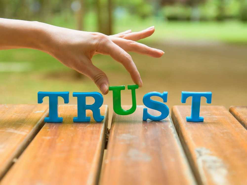 Trust is built in small moments, not big promises 信頼とは、結局のところ何なのか